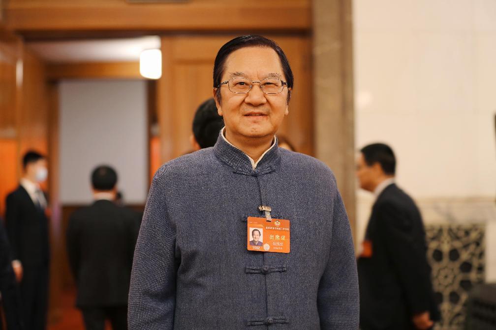 全國政協(xié)委員、北京中醫(yī)藥大學(xué)國學(xué)院教授張其成。受訪者供圖