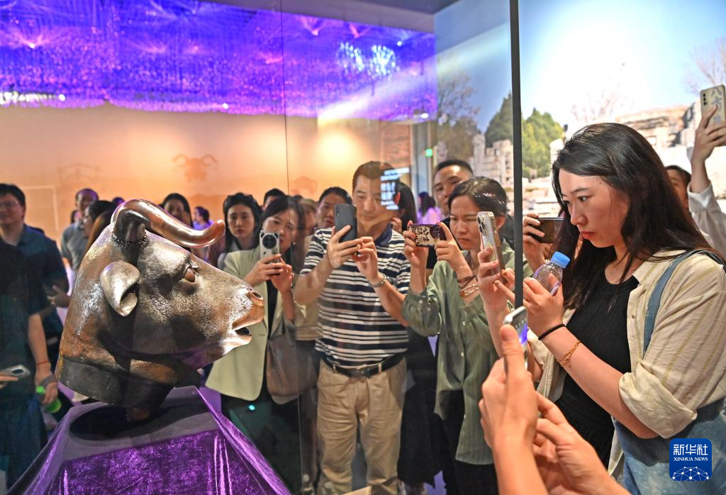 “國寶沉?。簣A明園獸首暨回流文物特展”開幕