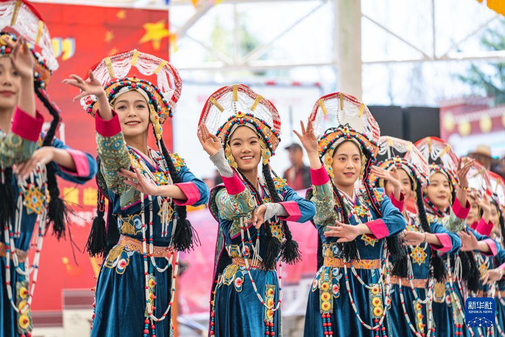 西藏隆重慶祝百萬農(nóng)奴解放紀念日