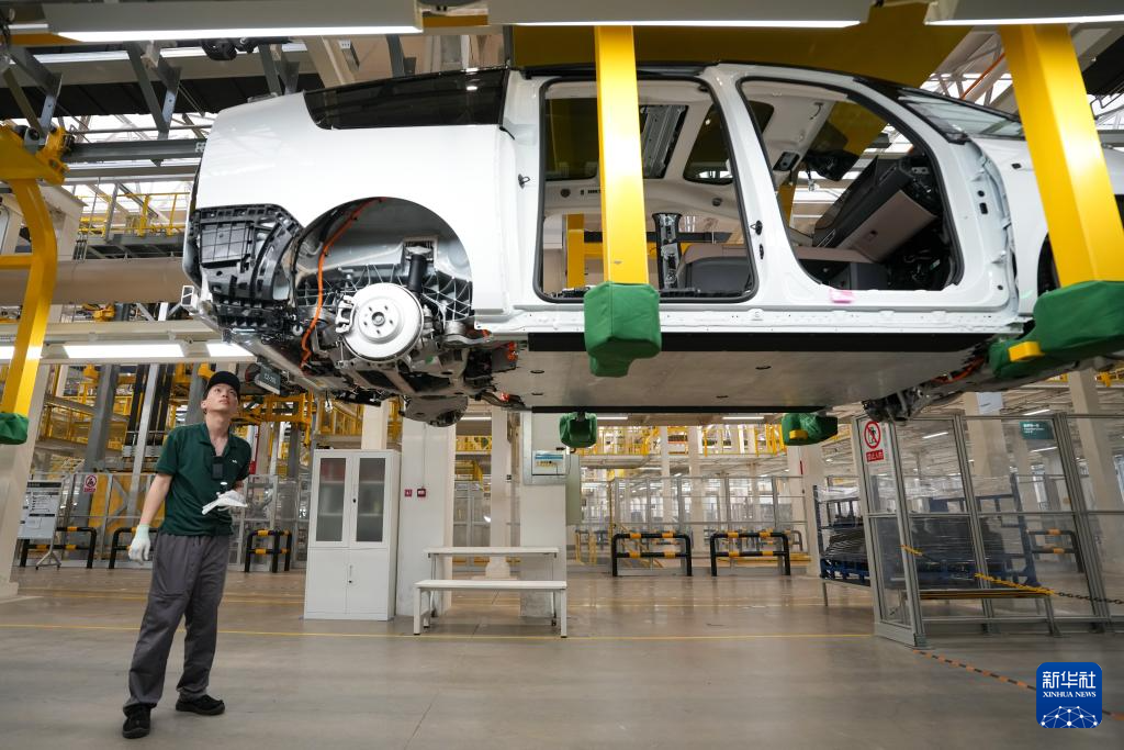 活力中國(guó)調(diào)研行丨感受北京新能源汽車生產(chǎn)脈動(dòng)