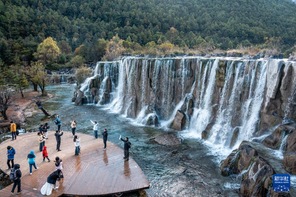 麗江：美景如畫引客來