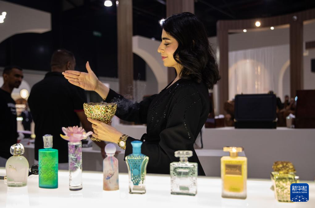巴林舉辦大型香水展