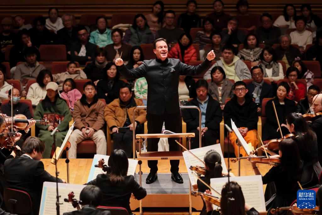 國際演出薈萃 上海奏響“春日交響”